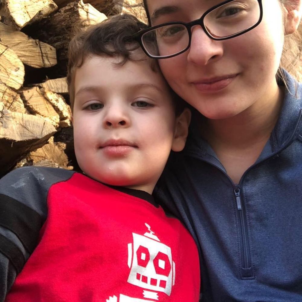 Meet your Posher, Trinadee